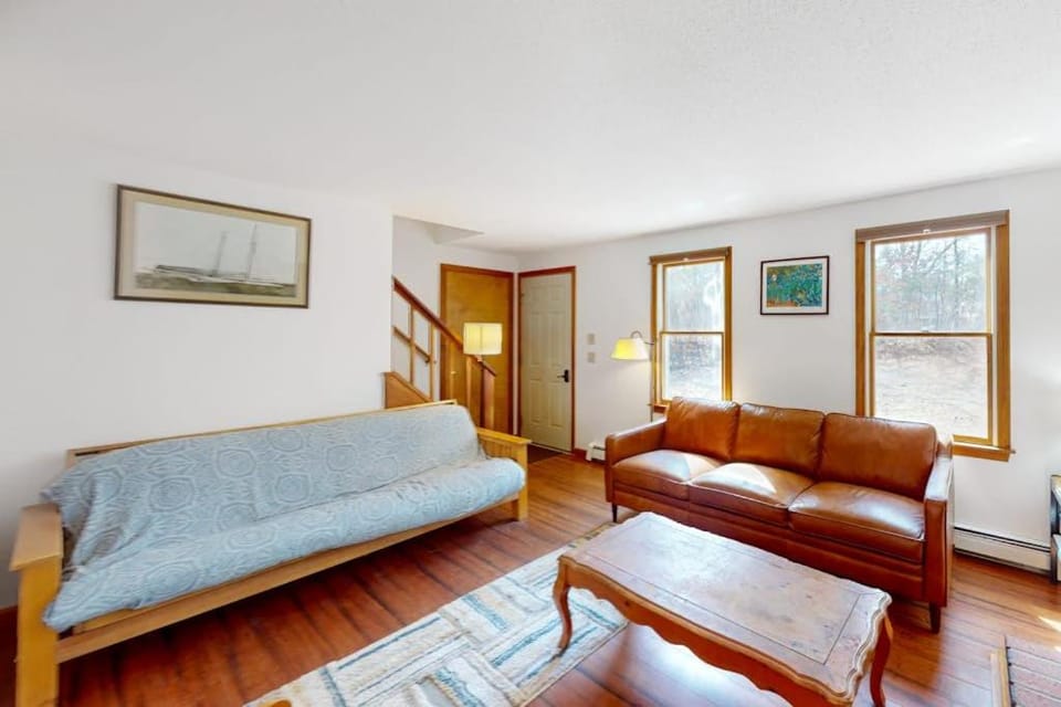 Oakwood Trail Cottage House in Eastham