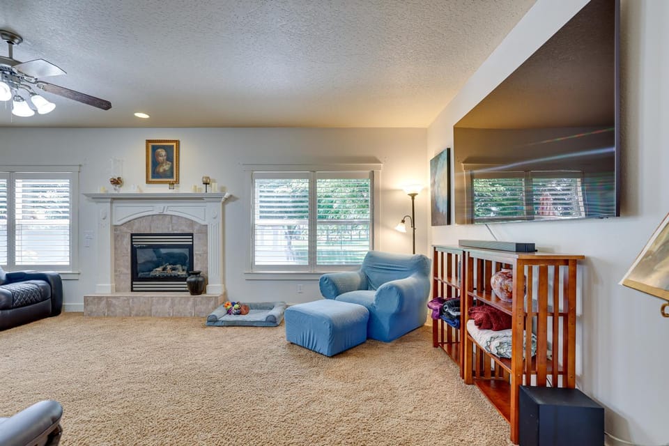 Pet-Friendly Meridian Vacation Rental w/ Fire Pit! House in Meridian