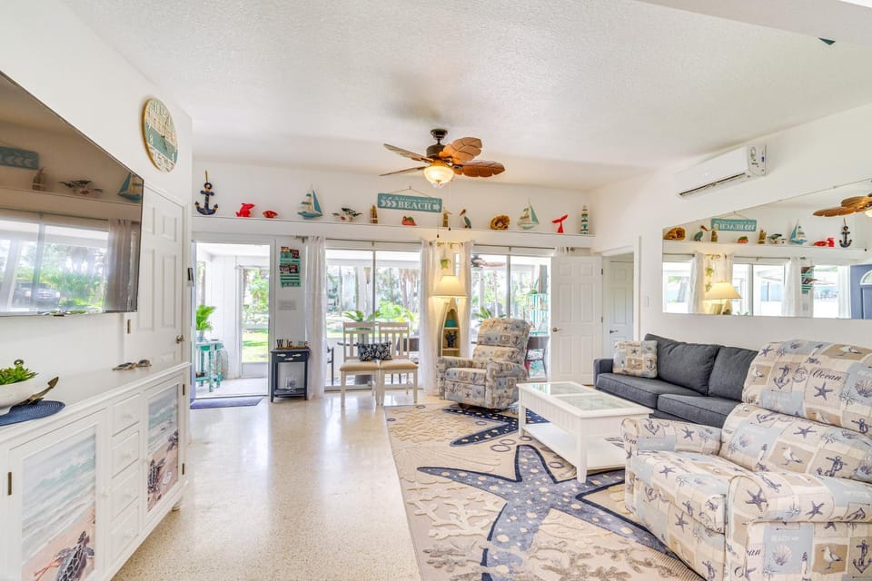 Hot Tub & Gas Grill: Port Richey Retreat House in Florida