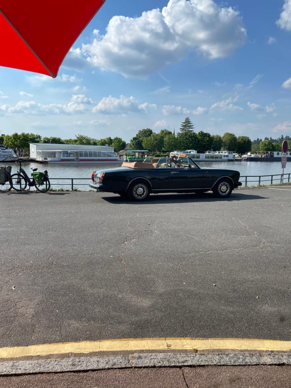 Auberge du pont canal Hotel in Centre-Val de Loire