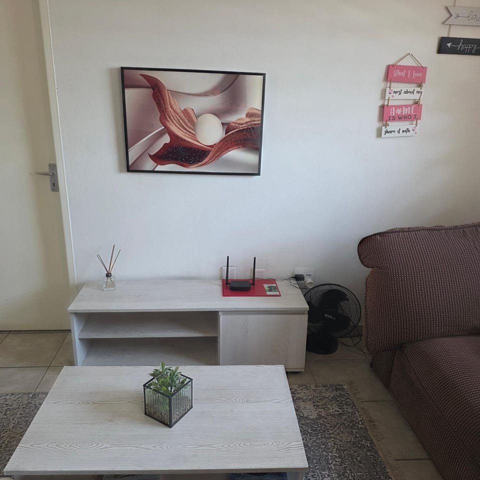 Two Bedroom townhouse THE PINES ALBERTSDAL Apartment in Gauteng