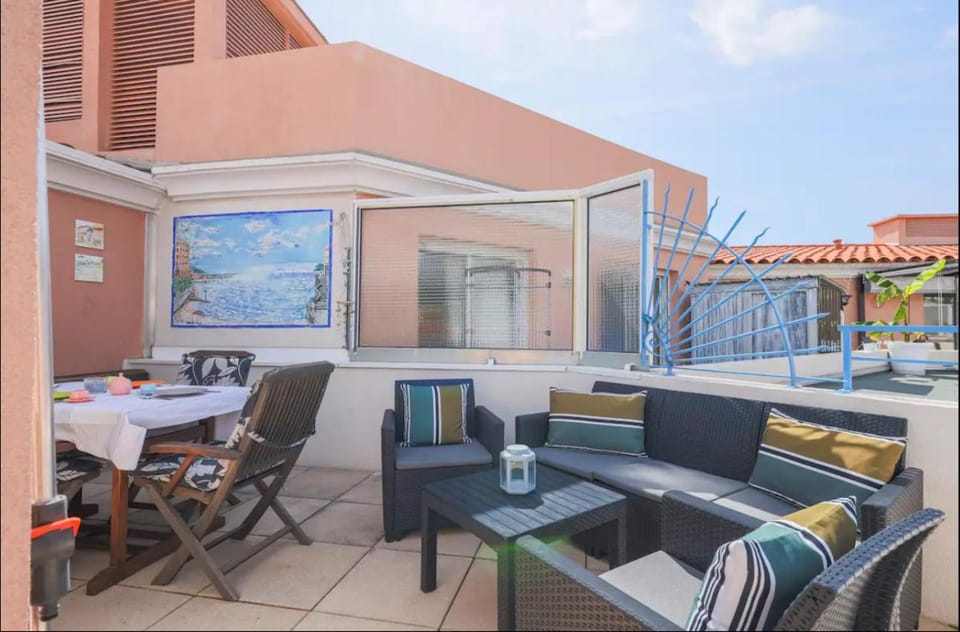 Patio, Day, View (from property/room), Balcony/Terrace, Dining area