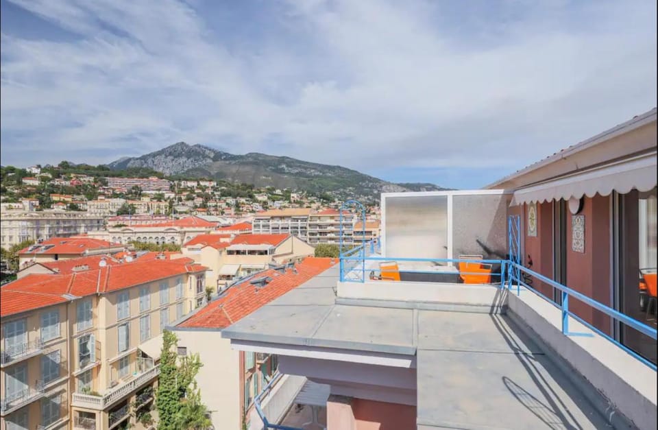 Property building, Day, Natural landscape, View (from property/room), Balcony/Terrace, City view, Mountain view