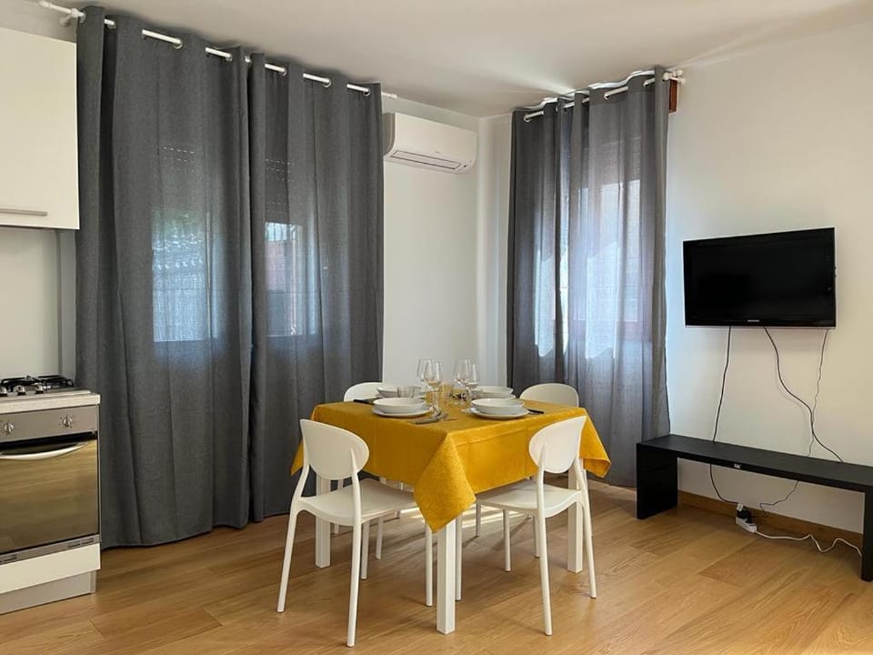 CENTRAL HOUSE Apartment in Veneto