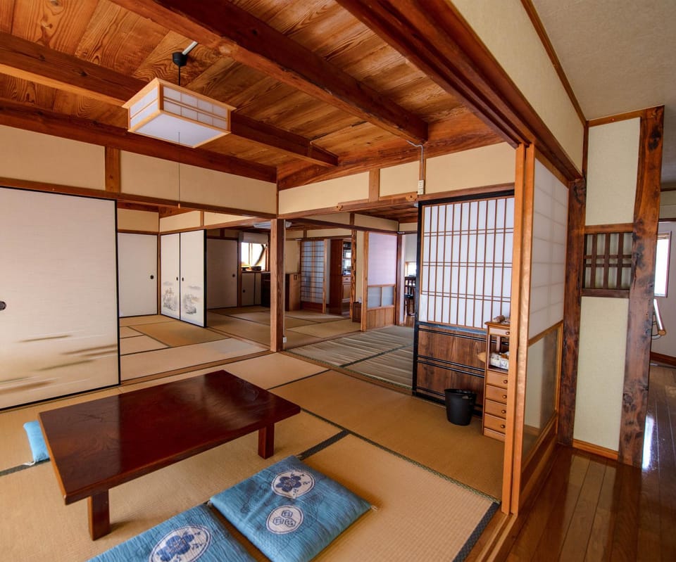 Living room, air conditioner