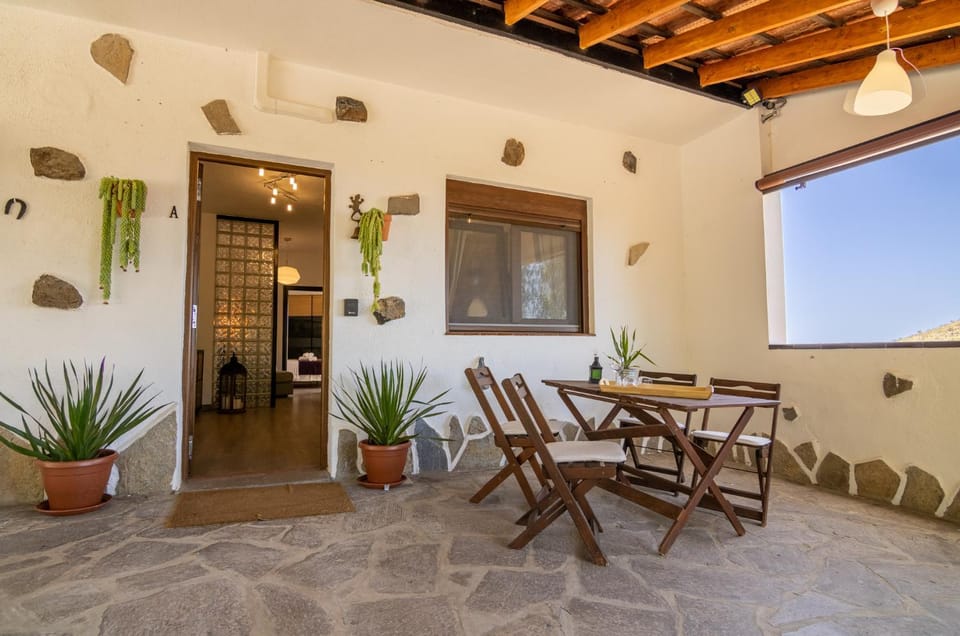 Patio, Day, View (from property/room), Dining area, sunbed