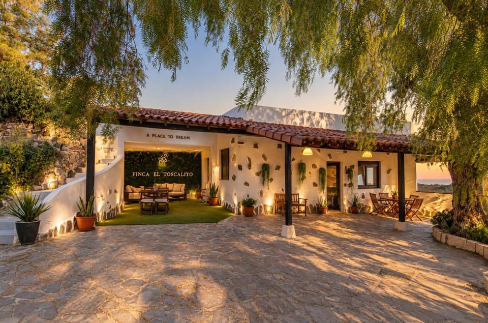 Property building, Patio, Spring, Garden, Garden view