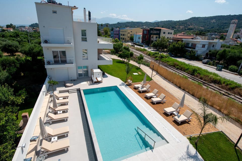 Pool view, Swimming pool