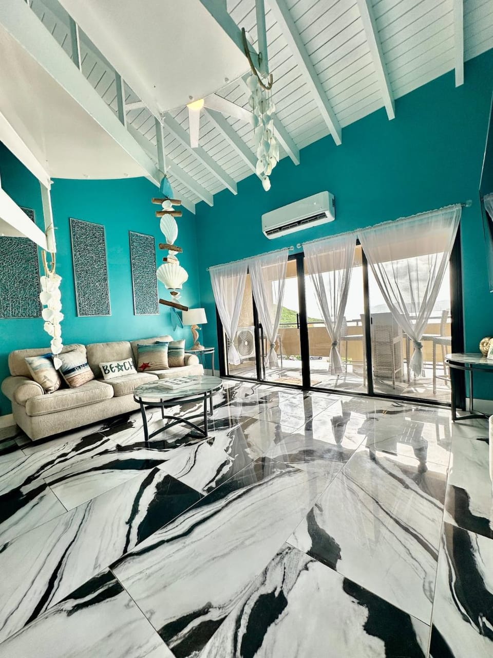 Luxury 2Bed 2Bath Condo In Downtown Red Hook House in Virgin Islands (U.S.)