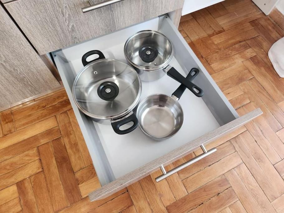 Kitchen or kitchenette, kitchen