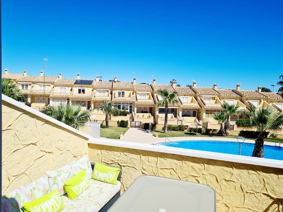 Balcony/Terrace, Pool view