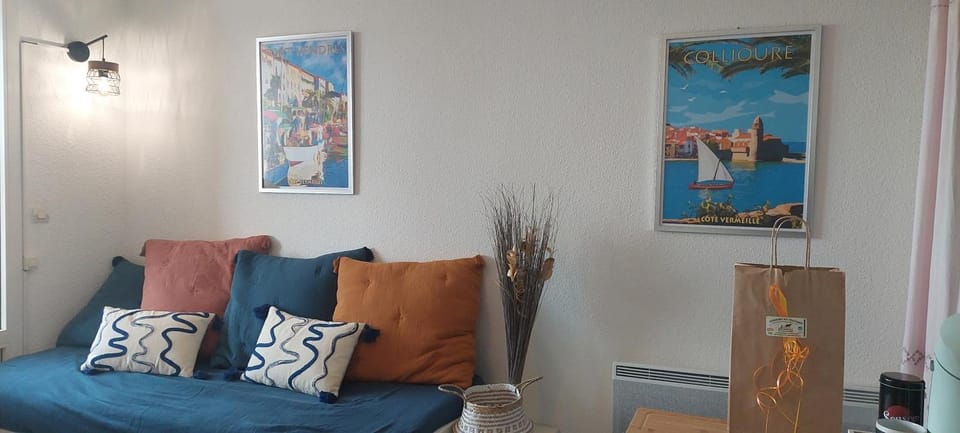 Port-Vendres, Appartement climatisé Vue Mer ! Le port à 3 minutes ! Apartment in Port-Vendres