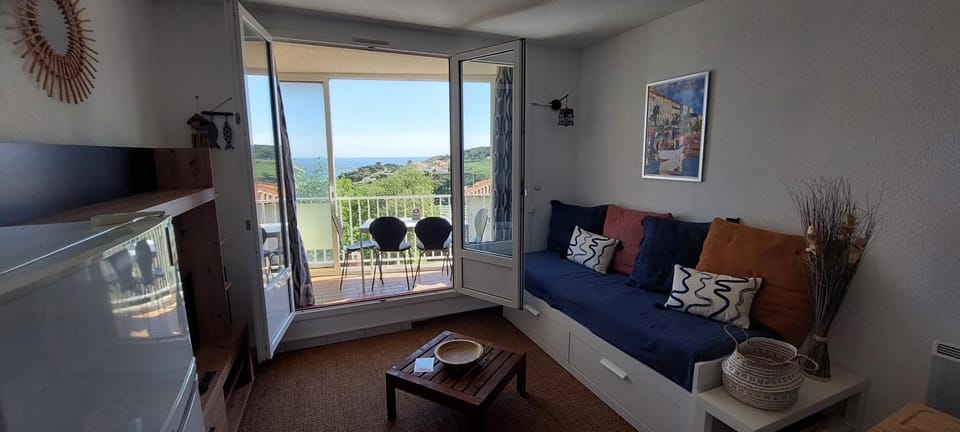 Port-Vendres, Appartement climatisé Vue Mer ! Le port à 3 minutes ! Apartment in Port-Vendres