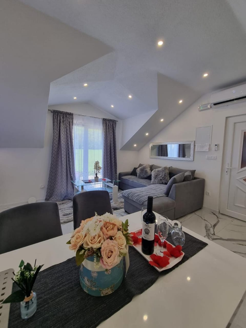 Luxury Apartment Megy Apartment in Lika-Senj County