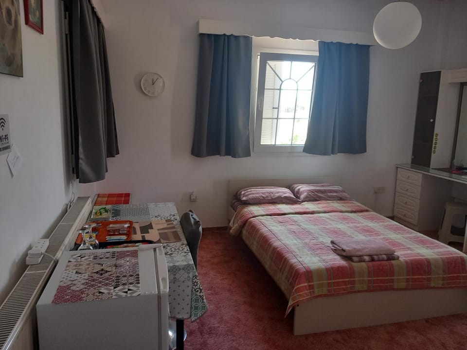 Vasilis House family room Vacation rental in Larnaca District