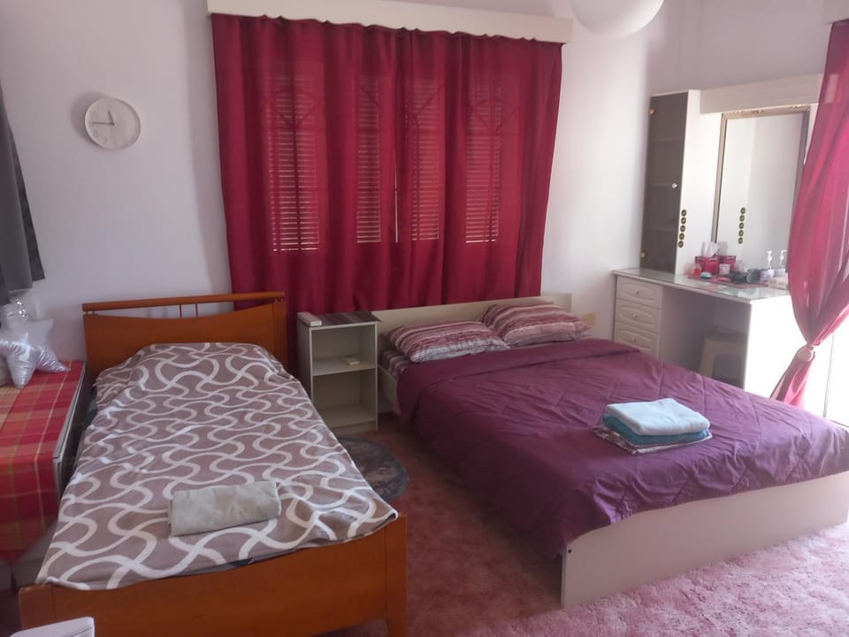 Vasilis House family room Vacation rental in Larnaca District
