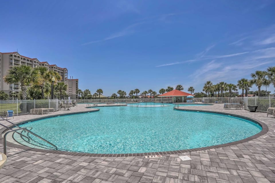 Golf Getaway w/ Pool Access in North Myrtle Beach House in North Myrtle Beach
