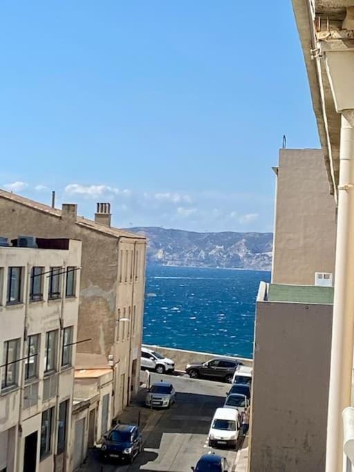 Charmant T2 à proximité de la plage des Catalans Apartment in Marseille