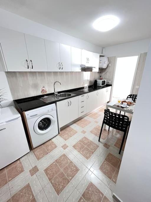 Suecia Orquidea Apartment in Los Cristianos