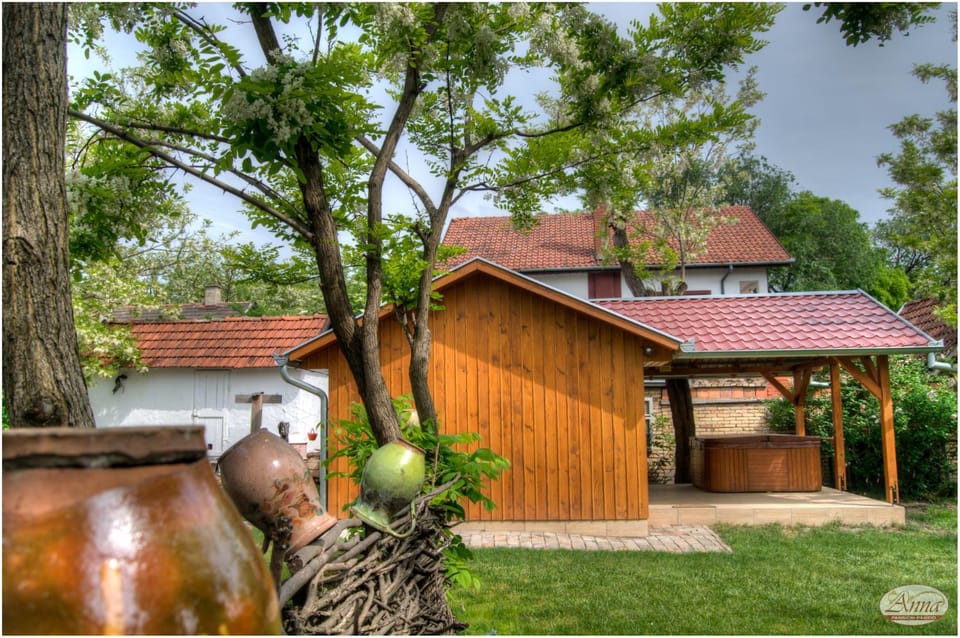 Property building, Spring, Garden, Garden view, Area and facilities