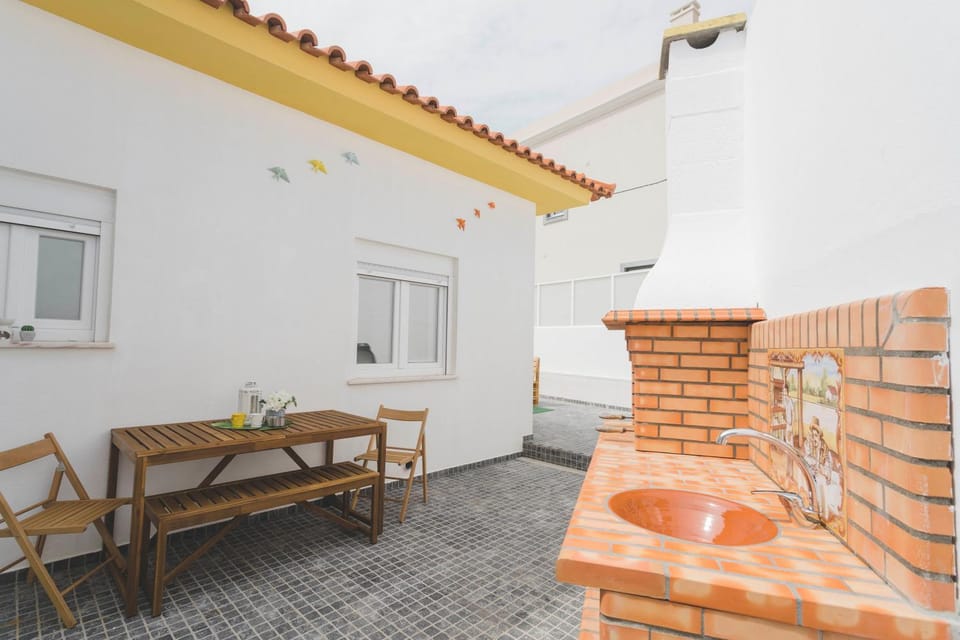 Patio, BBQ facilities, Balcony/Terrace, Seating area, Dining area