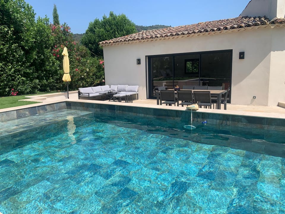 Patio, Swimming pool