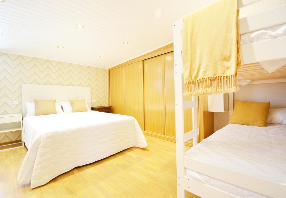 Bed, Photo of the whole room, Bedroom, towels, wardrobe