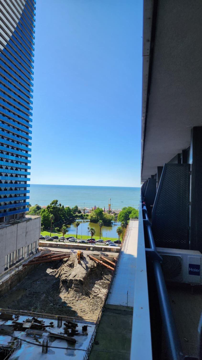 Lake view, Sea view