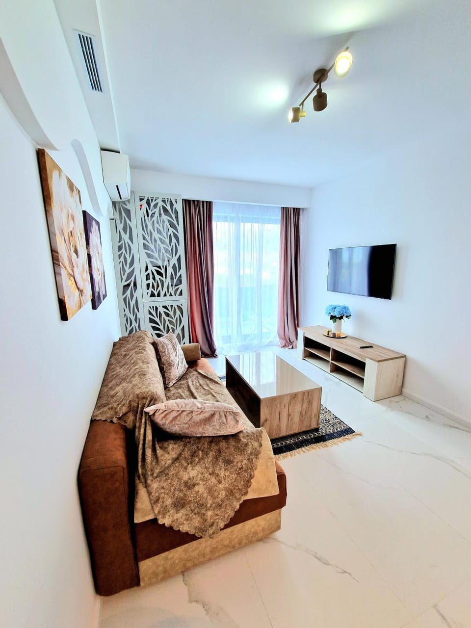 Promenada Apartment 701- La doi pasi de Plaja-190m Apartment in Constanța County