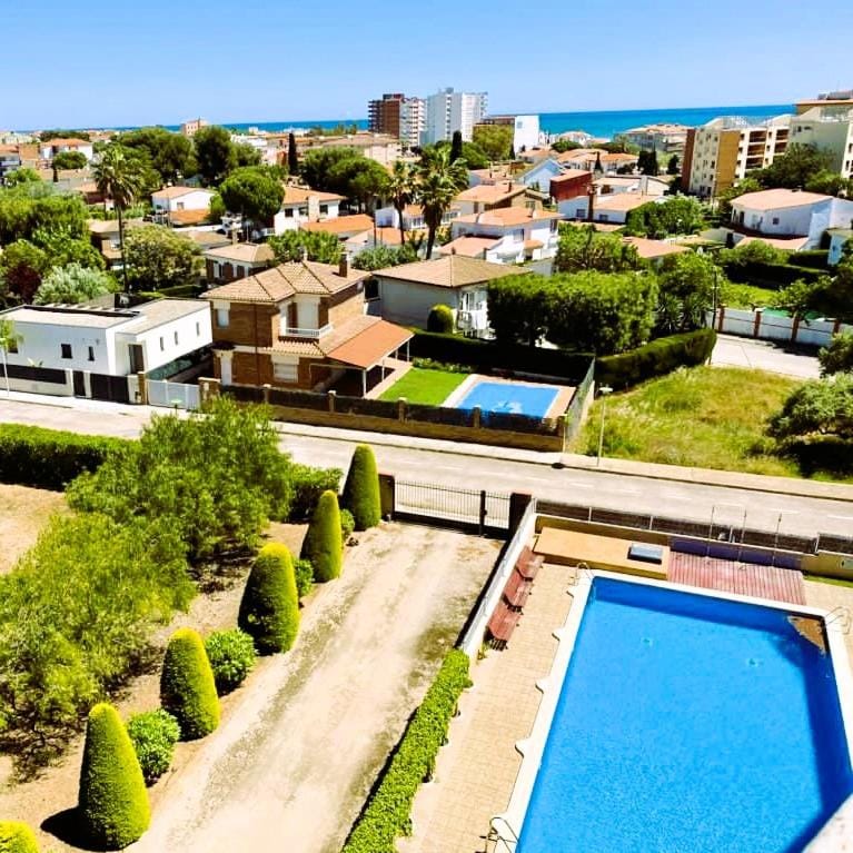 Natural landscape, Pool view, Sea view