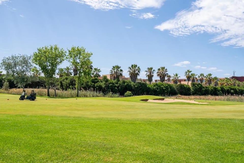 Nearby landmark, Golfcourse