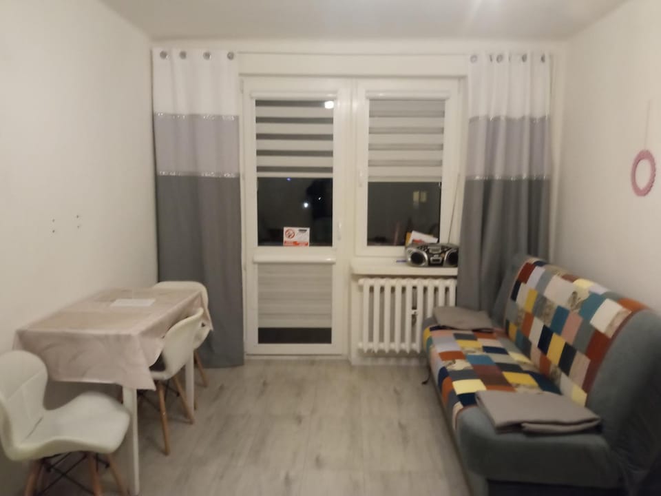 Living room, Seating area, internet
