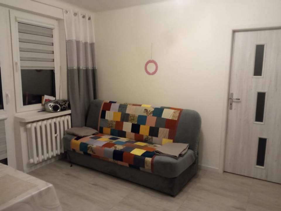 Living room, Seating area, internet