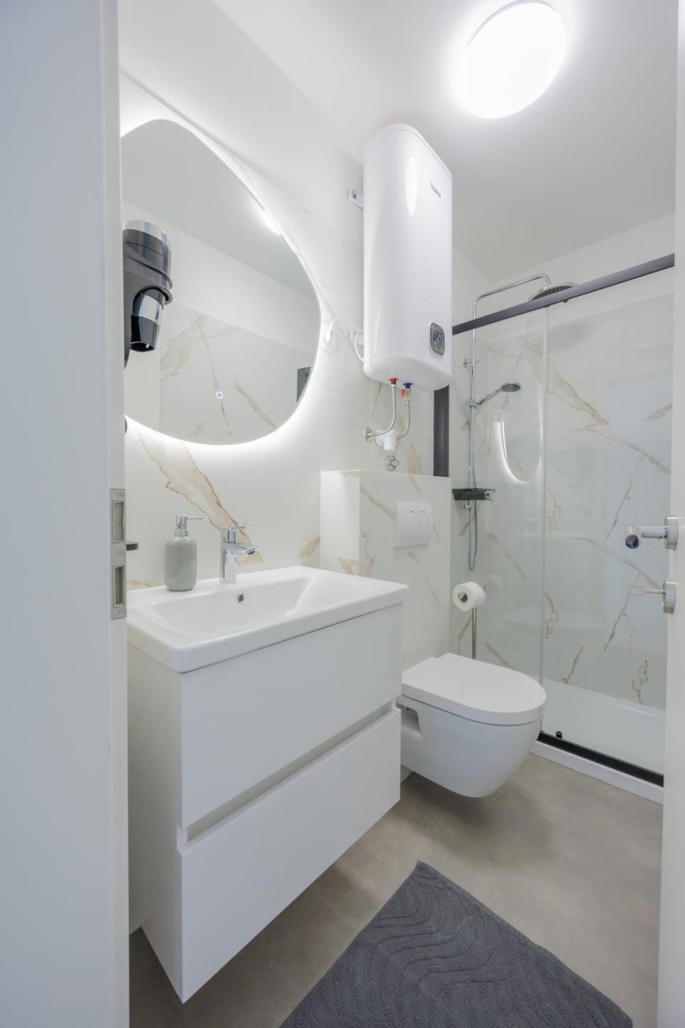 Shower, Toilet, Bathroom