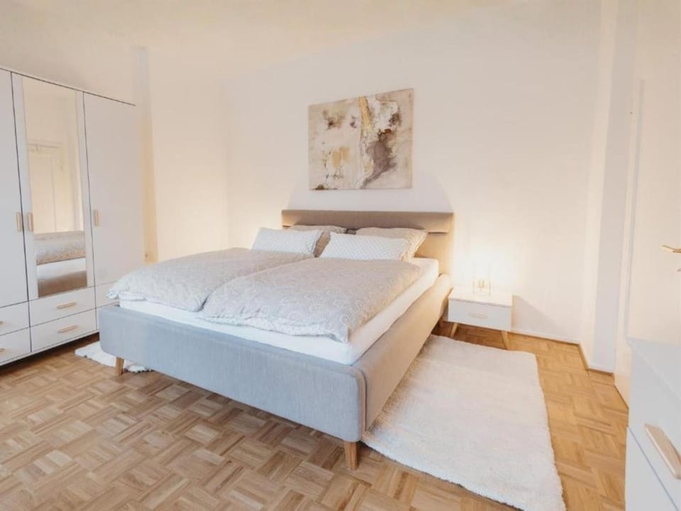 Bed, Photo of the whole room, Bedroom, wardrobe