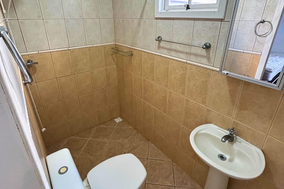 Toilet, Bathroom