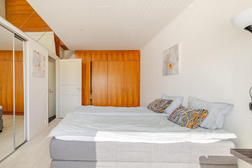 Helsinki, Private free parking, super easy to city centre and airport Apartment in Helsinki