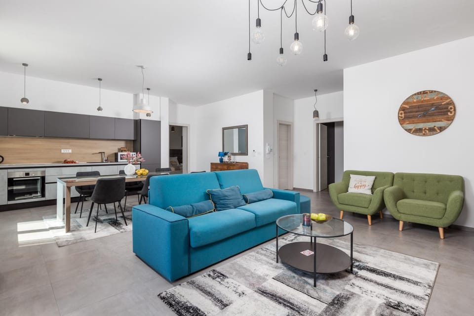 Kitchen or kitchenette, Living room, Seating area, Dining area, minibar, pet friendly, stove