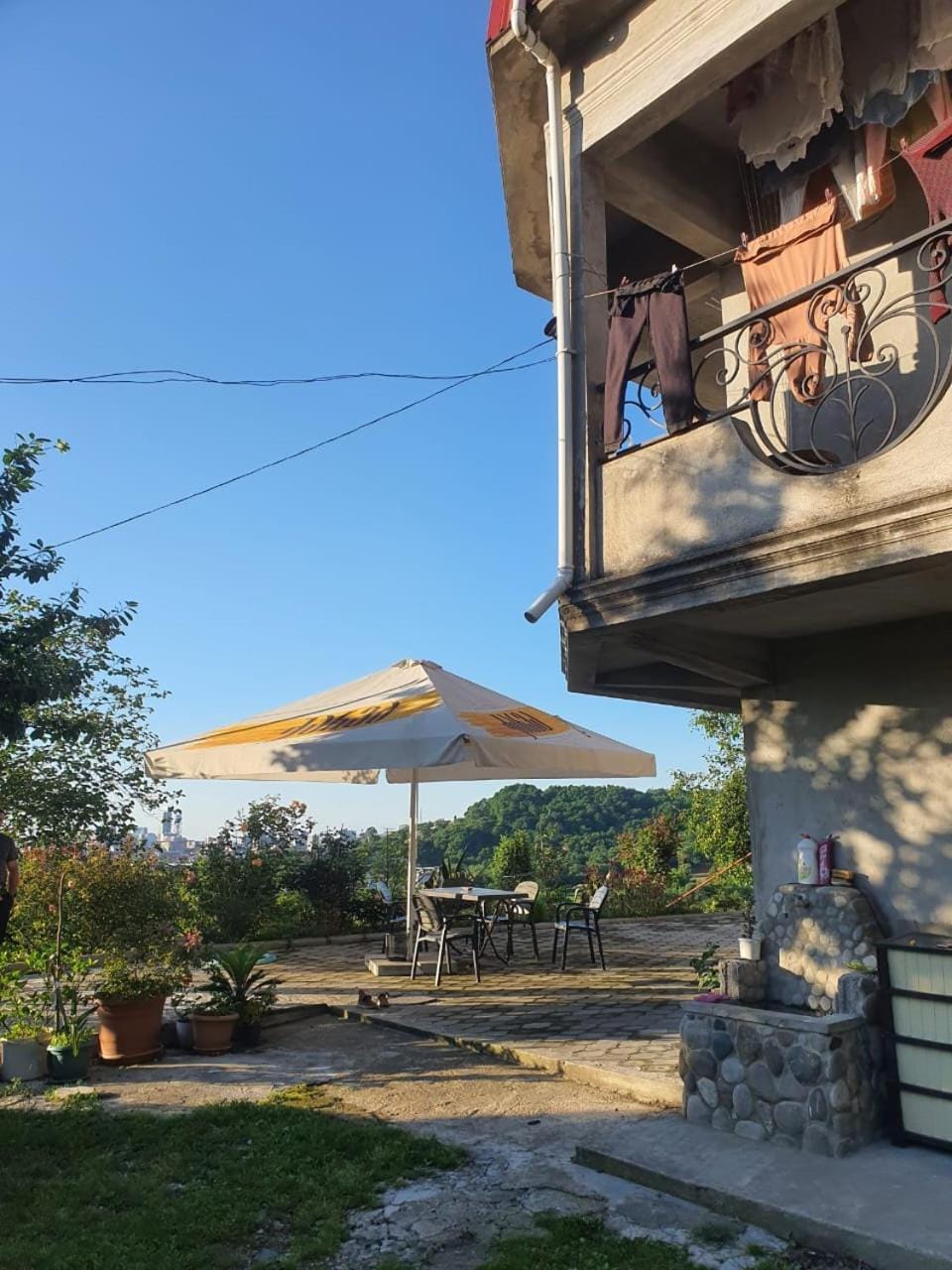 Гостевой дом с апартаментами с видом на город Bed and Breakfast in Batumi