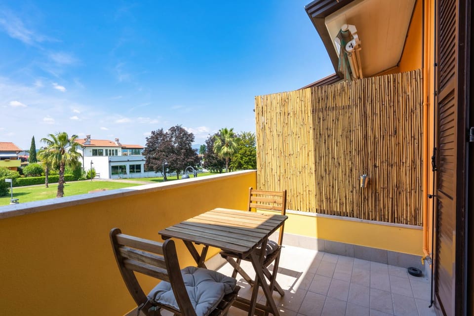 View (from property/room), Balcony/Terrace