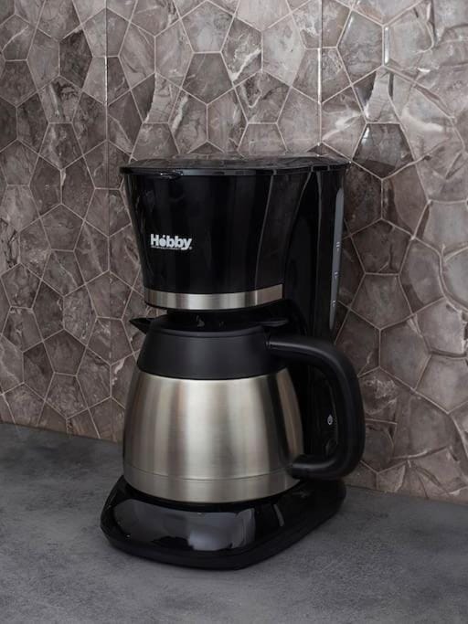 Coffee/tea facilities, Kitchen or kitchenette