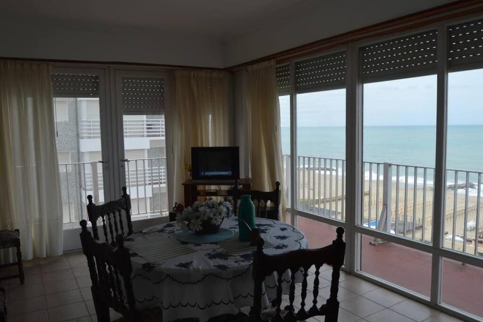 Peatonal al Mar Apartment in Miramar