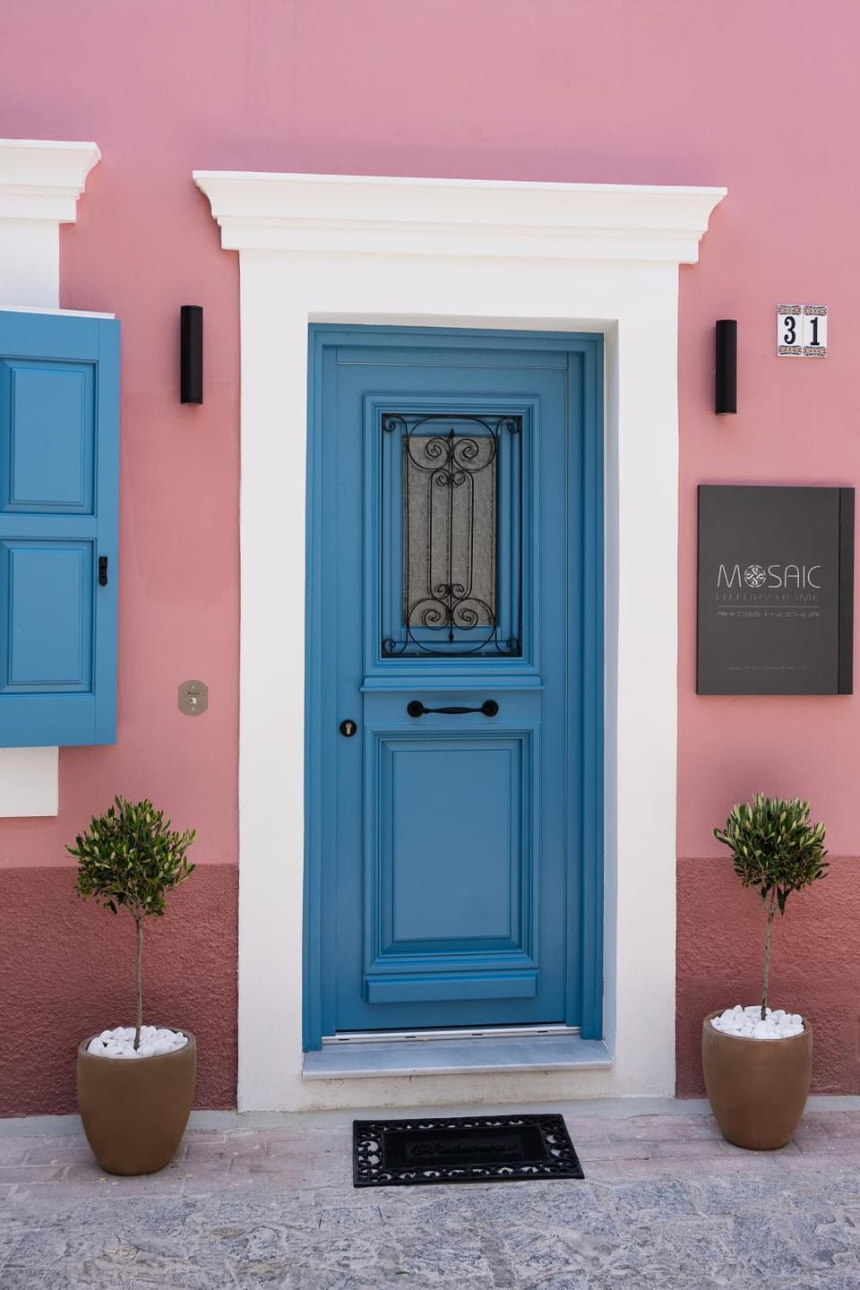 Facade/entrance, Day