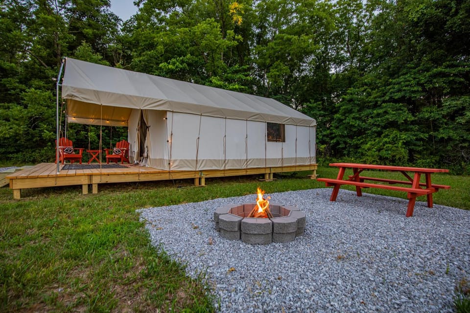 A Tranquil Outdoor Escape with Roaring River Luxury tent in Roaring River Township