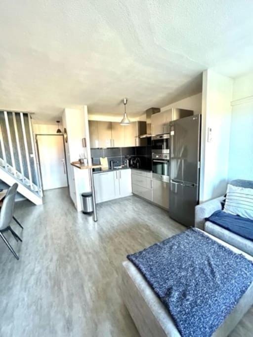Duplex, en bord de mer 2 chambres Apartment in Six-Fours-les-Plages