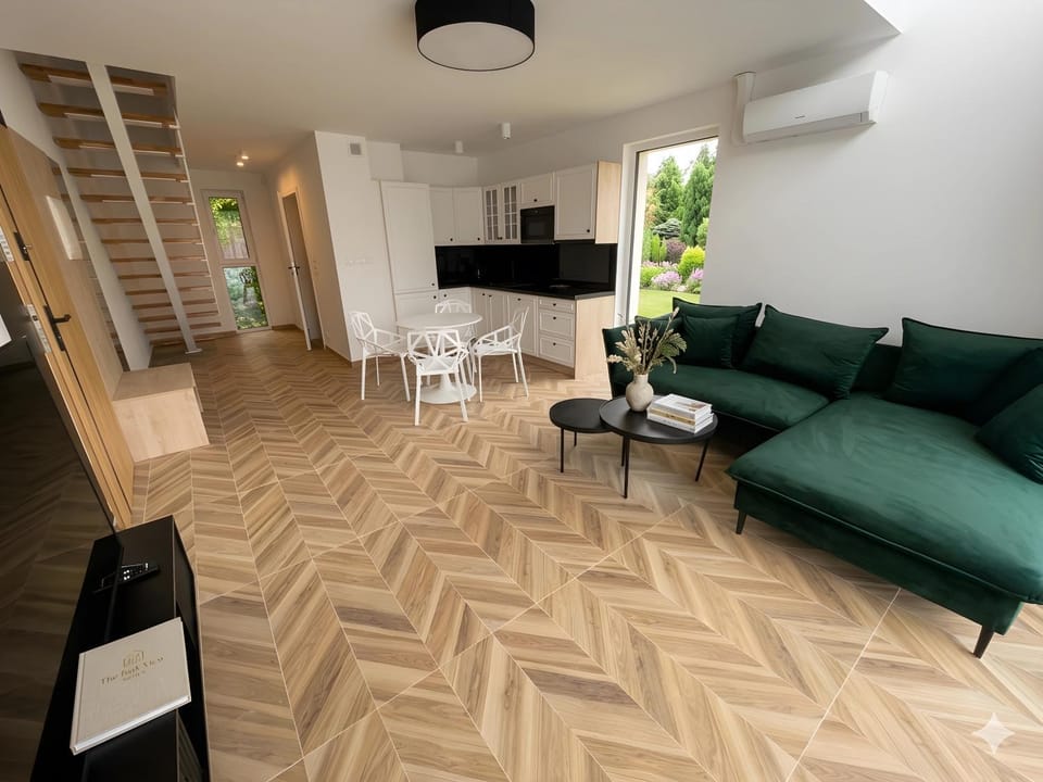 Kitchen or kitchenette, Living room