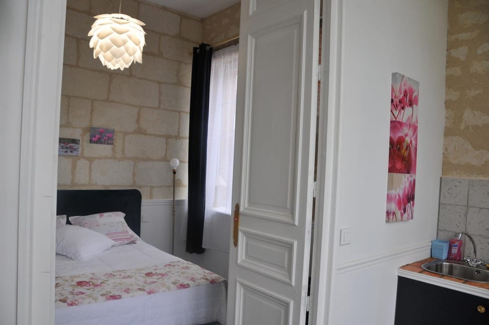 LA Terrasse façon Giverny - GITE 2 personnes - Apartment in Pays de la Loire