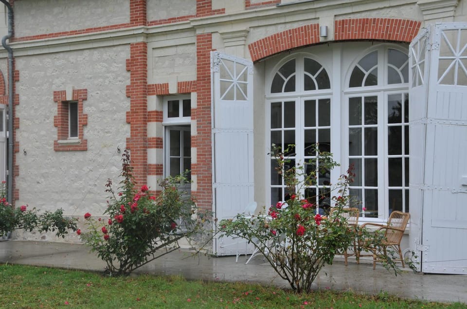 LA Terrasse façon Giverny - GITE 2 personnes - Apartment in Pays de la Loire