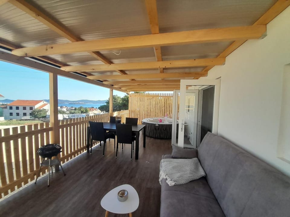 Patio, Spring, Day, Natural landscape, Summer, View (from property/room), Balcony/Terrace, Seating area, Dining area, On site, Sea view, Sea view, Sunrise, Sunset