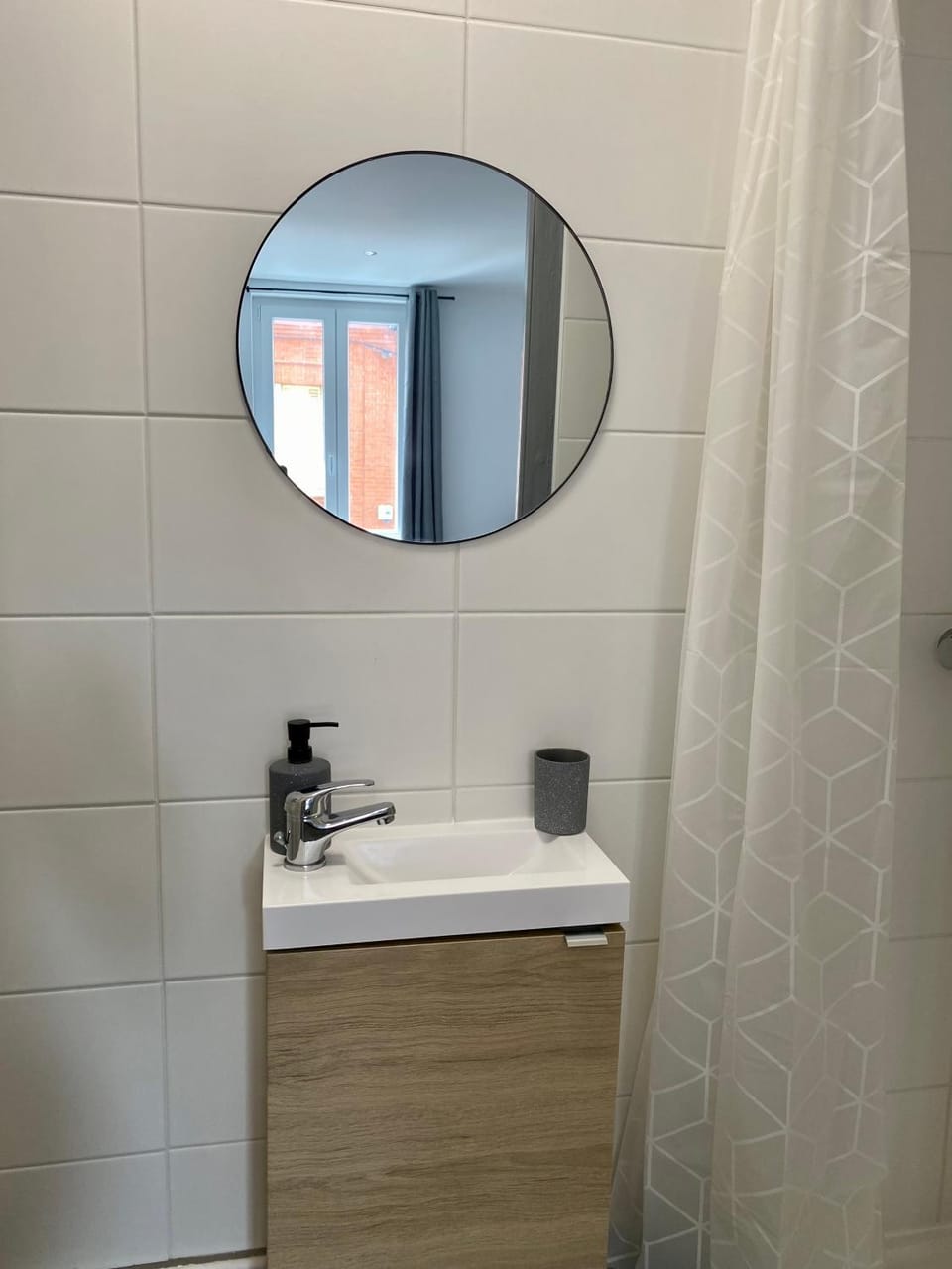 Le Wood - Studio proche gare et centre ville de Gournay en Bray Apartment in Normandy